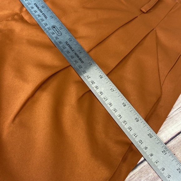 SHEIN Two-Piece Crop Top and Pants - Picture 6 of 8